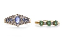 Lot 368 - SAPPHIRE AND DIAMOND CLUSTER RING the tapered...