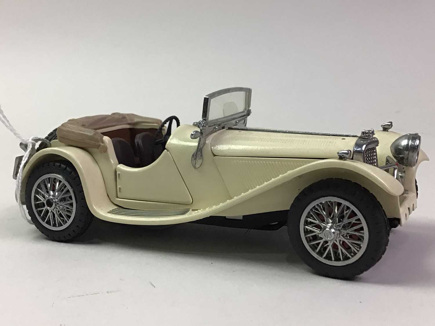 Lot 252 - FOUR FRANKLIN MINT PRECISION MODEL CARS,