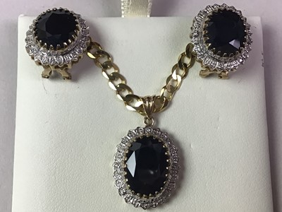 Lot 112 - SAPPHIRE AND DIAMOND SUITE OF JEWELLERY