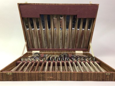 Lot 232 - CANTEEN OF WOOD HANDLED CUTLERY