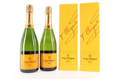 Lot 292 - 2 BOTTLES OF VEUVE CLICQUOT