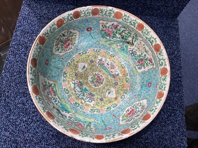 Lot 828 - CHINESE ROSE CANTON PUNCH BOWL