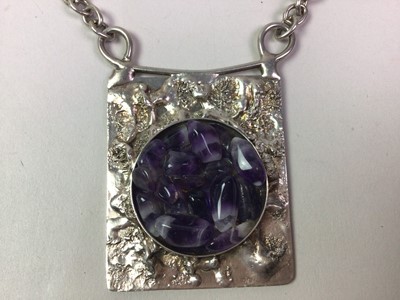 Lot 355 - WHITE METAL DANISH AMETHYST NECKLACE