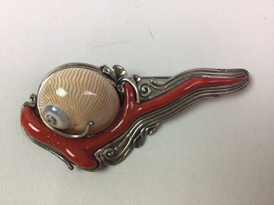 Lot 364 - SILVER CORAL AND SHELL PENDANT