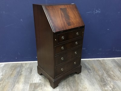 Lot 304 - REPRODUCTION MAHOGANY BUREAU