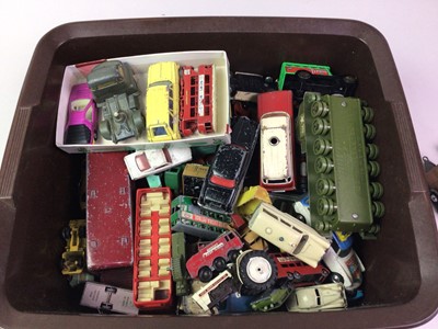 Lot 305 - COLLECTION OF DIE CAST MODEL VEHICLES