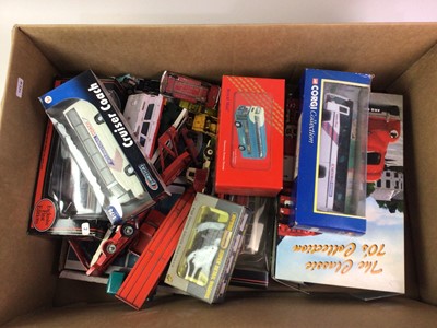 Lot 305 - COLLECTION OF DIE CAST MODEL VEHICLES