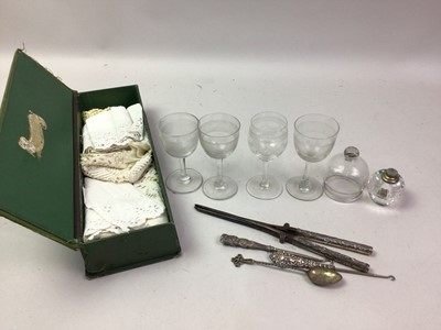 Lot 288 - EDWARDIAN PARASOL