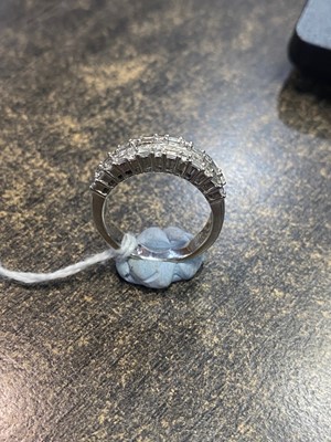 Lot 461 - DIAMOND BAND