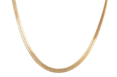 Lot 556 - GOLD CHAIN