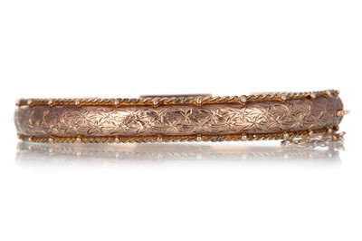 Lot 618 - VICTORIAN GOLD BANGLE