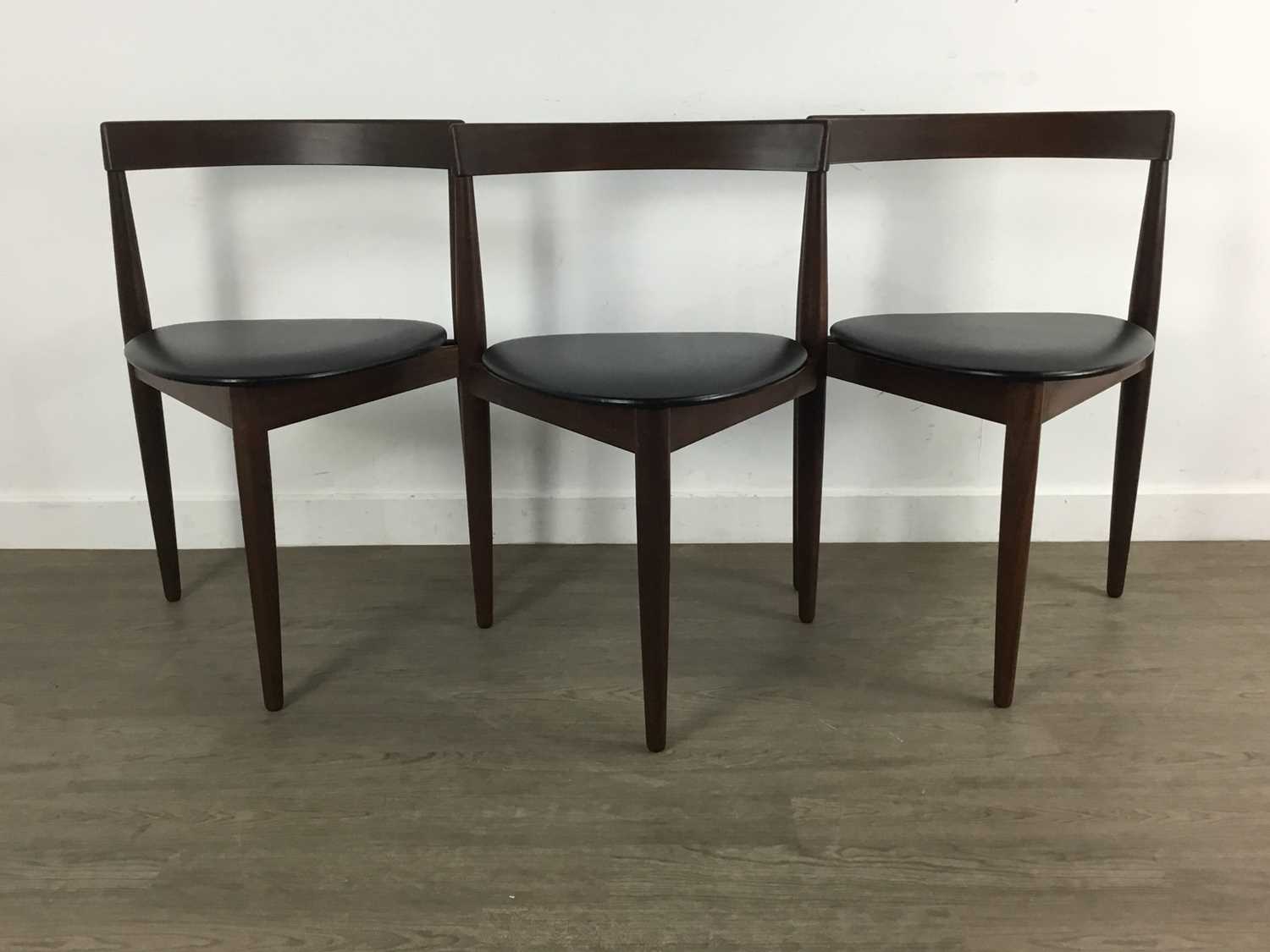 Lot 37 - HANS OLSEN (DANISH, 1919-1992) FOR FREM ROJLE, SET OF SIX TEAK 'ROUNDETTE' DINING CHAIRS