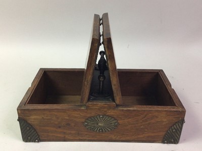 Lot 473 - VINTAGE SMOKERS BOX