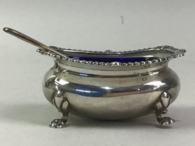 Lot 490 - GEORGE V SILVER CRUET SET