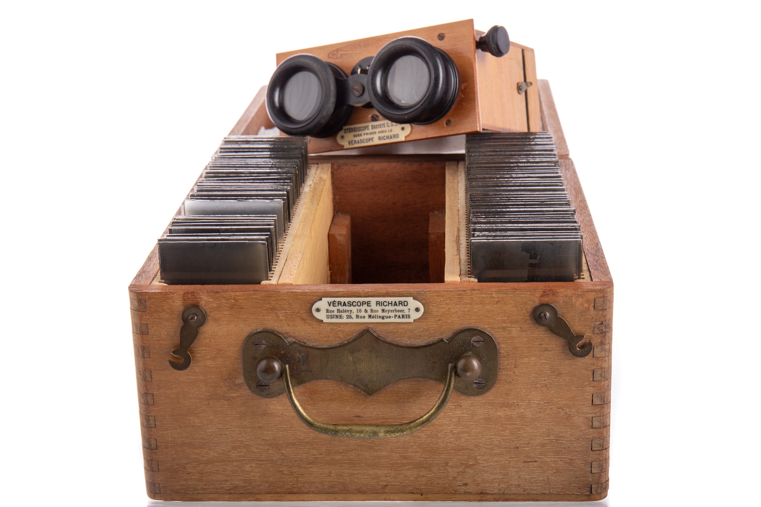 Lot 1031 - VERASCOPE RICHARD, FRENCH STEREOSCOPE