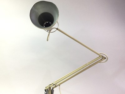 Lot 73 - ANGLEPOISE DESK LAMP