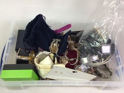 Lot 82 - COLLECTION OF COSTUME JEWELLERY