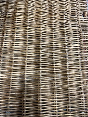 Lot 35 - VINTAGE SIRRAM PICNIC HAMPER