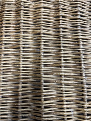 Lot 35 - VINTAGE SIRRAM PICNIC HAMPER