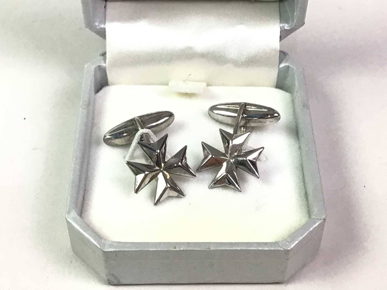 Lot 54 - GROUP OF VINTAGE SILVER CUFFLINKS