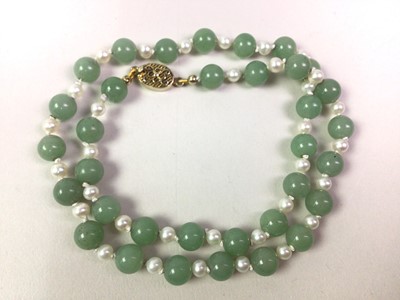 Lot 167 - PEARL AND JADE NECKLACE