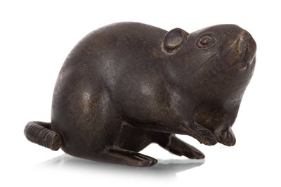 Lot 979 - JAPANESE BRONZE OKIMONO OF A RAT