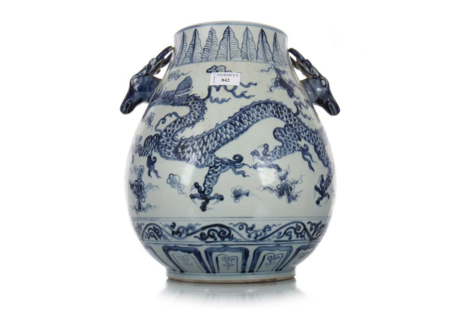 Lot 842 - CHINESE BLUE AND WHITE WINE JAR