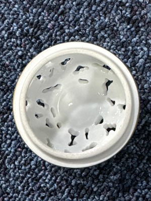 Lot 1419 - HEREND GROUP OF TWO RABBITS AND OTHERS