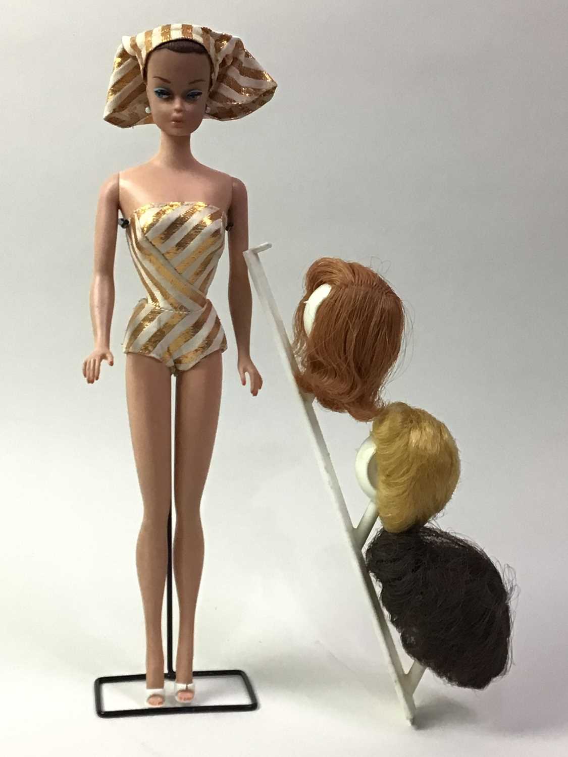 Lot 311 - FASHION QUEEN BARBIE DOLL