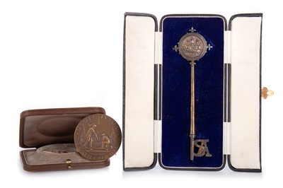 Lot 1434 - GEORGE V SILVER PRESENTATION KEY