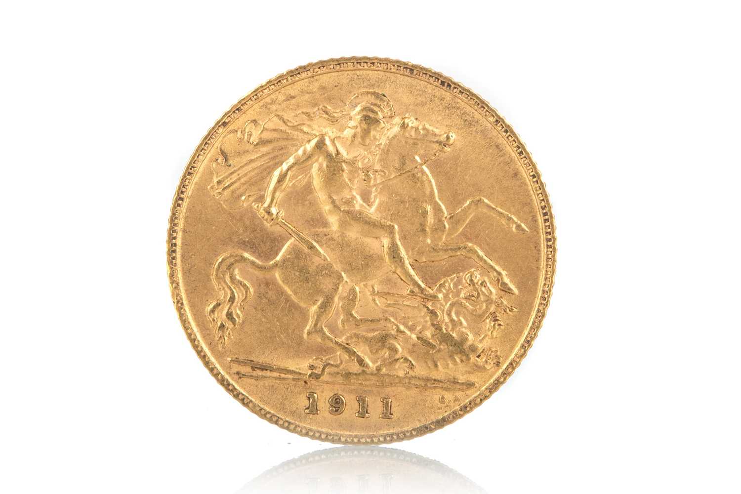 Lot 10 - GEORGE V GOLD HALF SOVEREIGN