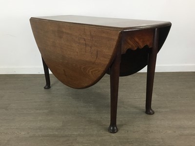 Lot 367 - VICTORIAN MAHOGANY DROP LEAF DINING TABLE