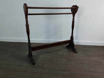 Lot 377 - VICTORIAN TOWEL RAIL