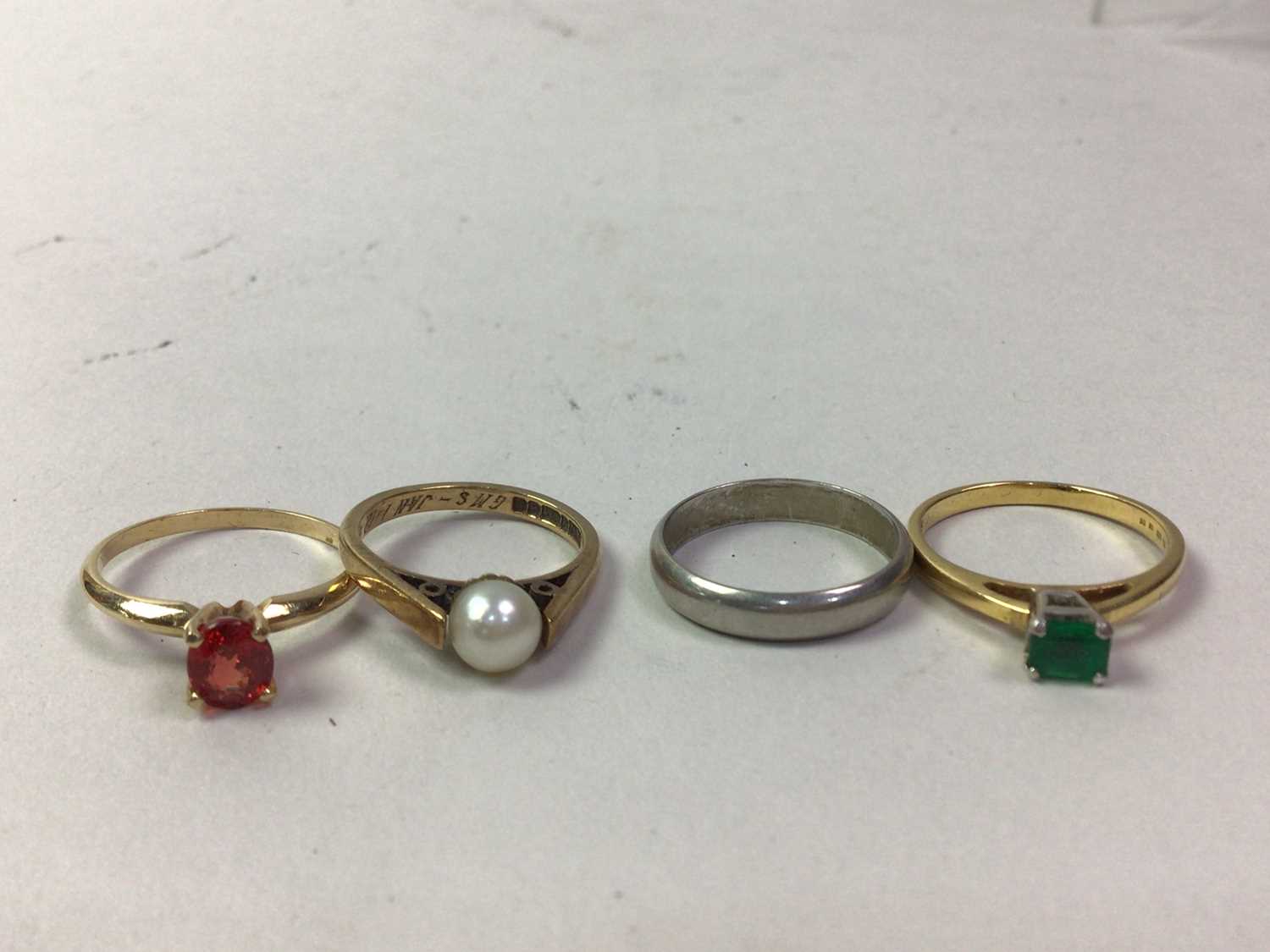 Four Rngs Lot 463 - FOUR RINGS,