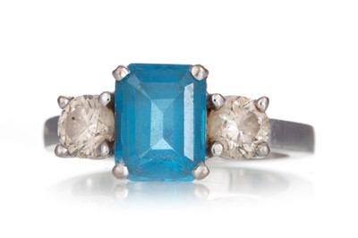 Lot 606 - TOPAZ AND DIAMOND RING