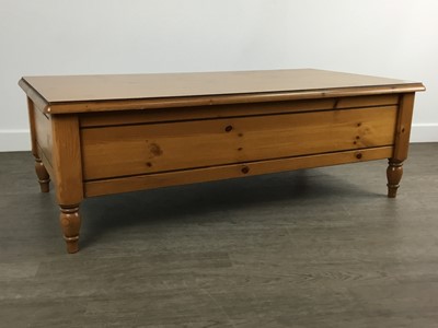 Lot 408 - PINE COFFEE TABLE