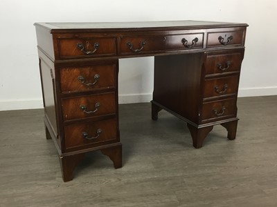 Lot 409 - REPRODUCTION MAHOGANY DESK