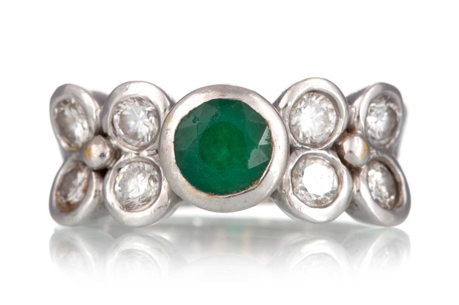 Lot 588 - EMERALD AND DIAMOND RING