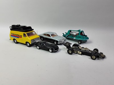 Lot 493 - COLLECTION OF DIECAST MODEL VEHICLES