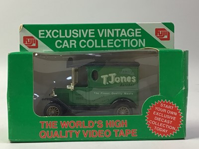 Lot 561 - GROUP OF DIECAST MODEL VEHICLES