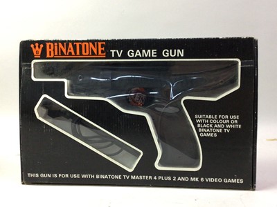 Lot 566 - BINATONE COLOUR TV GAME AND GAME GUN