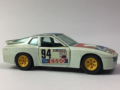 Lot 587 - COLLECTION OF MODEL VEHICLES