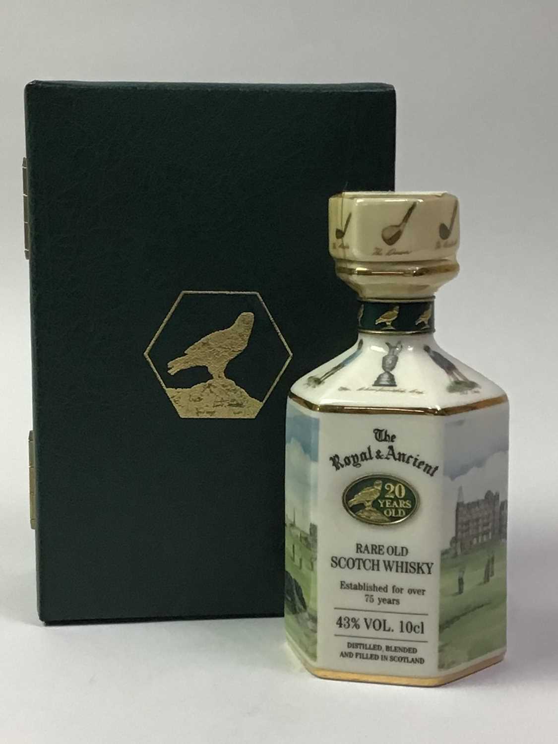 Lot 623 - GORDON HIGHLANDER ROYAL AND ANCIENT GOLD COMMEMORATIVE WHISKY