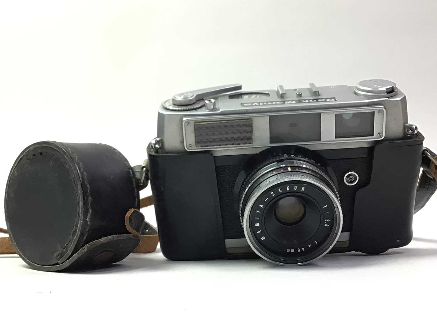 Lot 547 - MAMIYA CAMERA