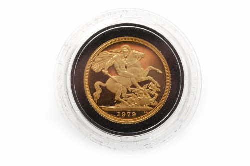 Lot 604 - GOLD PROOF SOVEREIGN DATED 1979 in capsule, in...