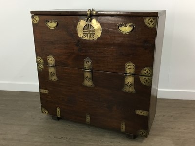 Lot 634 - KOREAN PINE CHEST