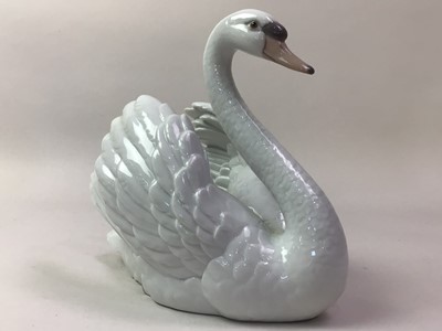 Lot 680 - GROUP OF ANIMAL FIGURES