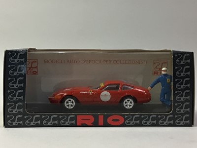 Lot 685 - COLLECTION OF DIECAST MODEL VEHICLES