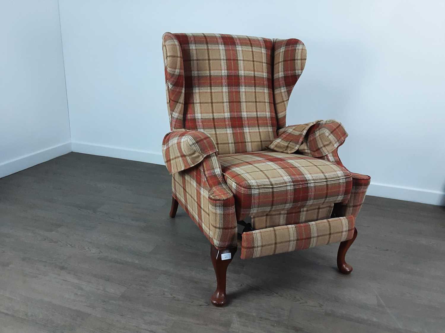 Lot 691 - RECLINER BUTTON BACK ARMCHAIR