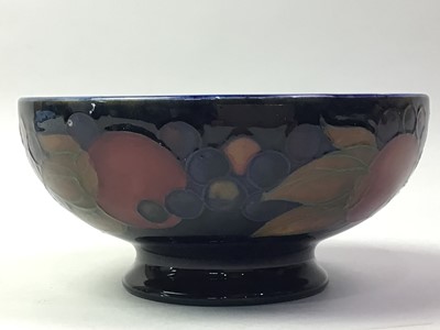 Lot 386 - MOORCROFT BOWL